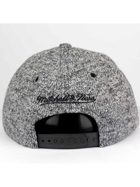 Golden State WARRIORS has a nice touch and is for winter season Mitchell and Ness snapback grey Cap