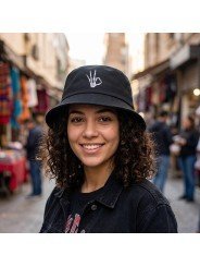 Sombrero de Poliéster Reciclado | Gorra Streetwear con Bordado de Manos de Huesos