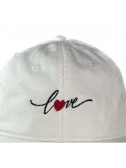 Gorra Bordada LOVE con Corazón Top Hats | Gorra Ajustable de Corona Blanda