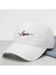 Gorra Bordada LOVE con Corazón Top Hats | Gorra Ajustable de Corona Blanda