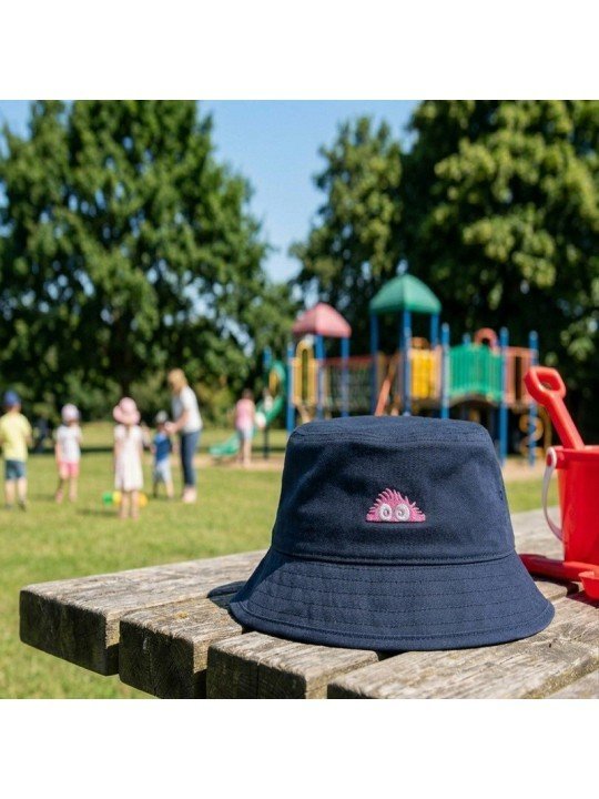 Sombrero con Monstruito Bordado Azul Marino | Diseño Original