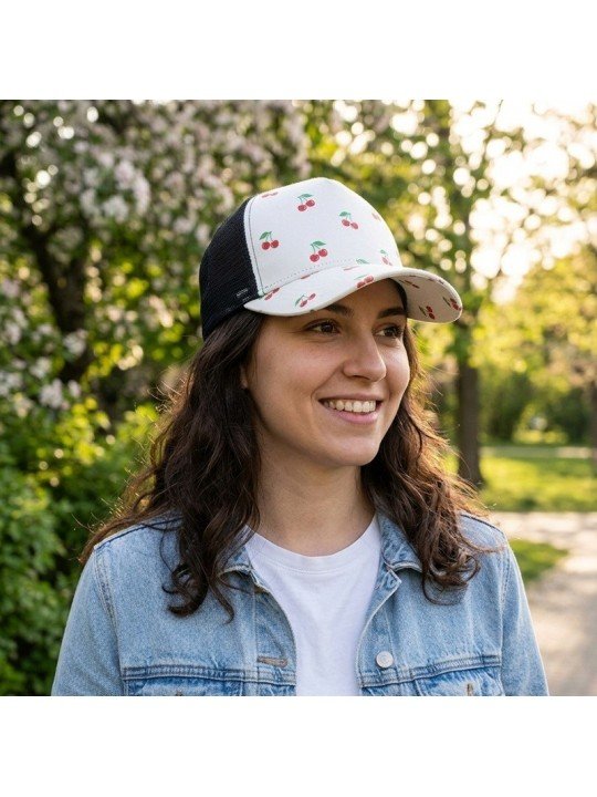 Gorra de Rejilla Top Hats con Estampado de Cerezas | Estilo Original | Top Hats