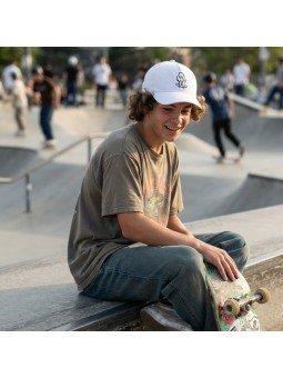 Gorra con Bordado de Skate y Mano | Top Hats