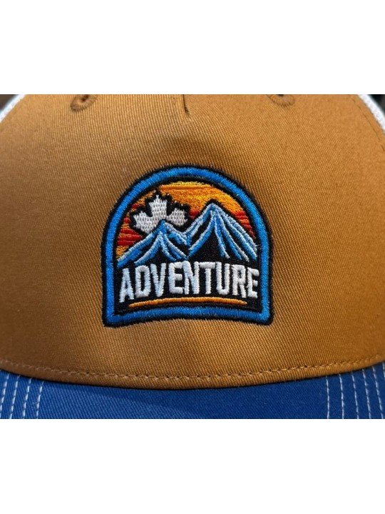 Gorra Top Hats con Bordado de ADVENTURE y Montañas