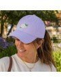 Gorra Lila con Bordado de Rosas Blancas | Estilo Casual