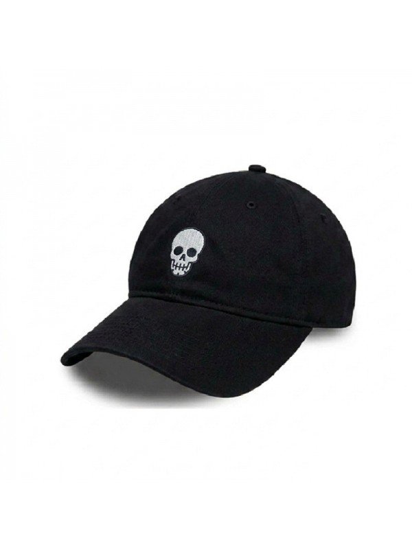 Gorra Negra con Calavera Bordada | Top Hatss